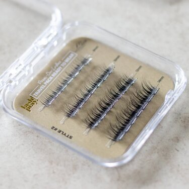 READY TO WEAR 'Plant Fibre' Press-on Lashes - Style #2