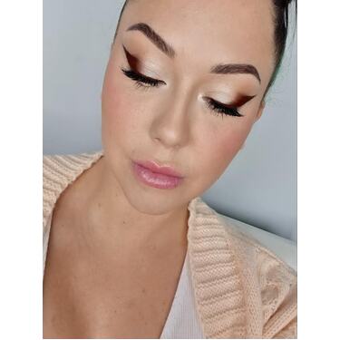 COURTNEY HOLLINS - Collaboration Lashes - *SNATCHURAL*
