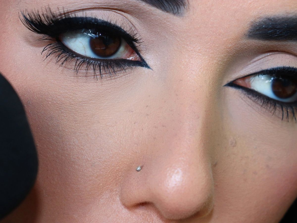 BLEND FOR A NATURAL FINISH