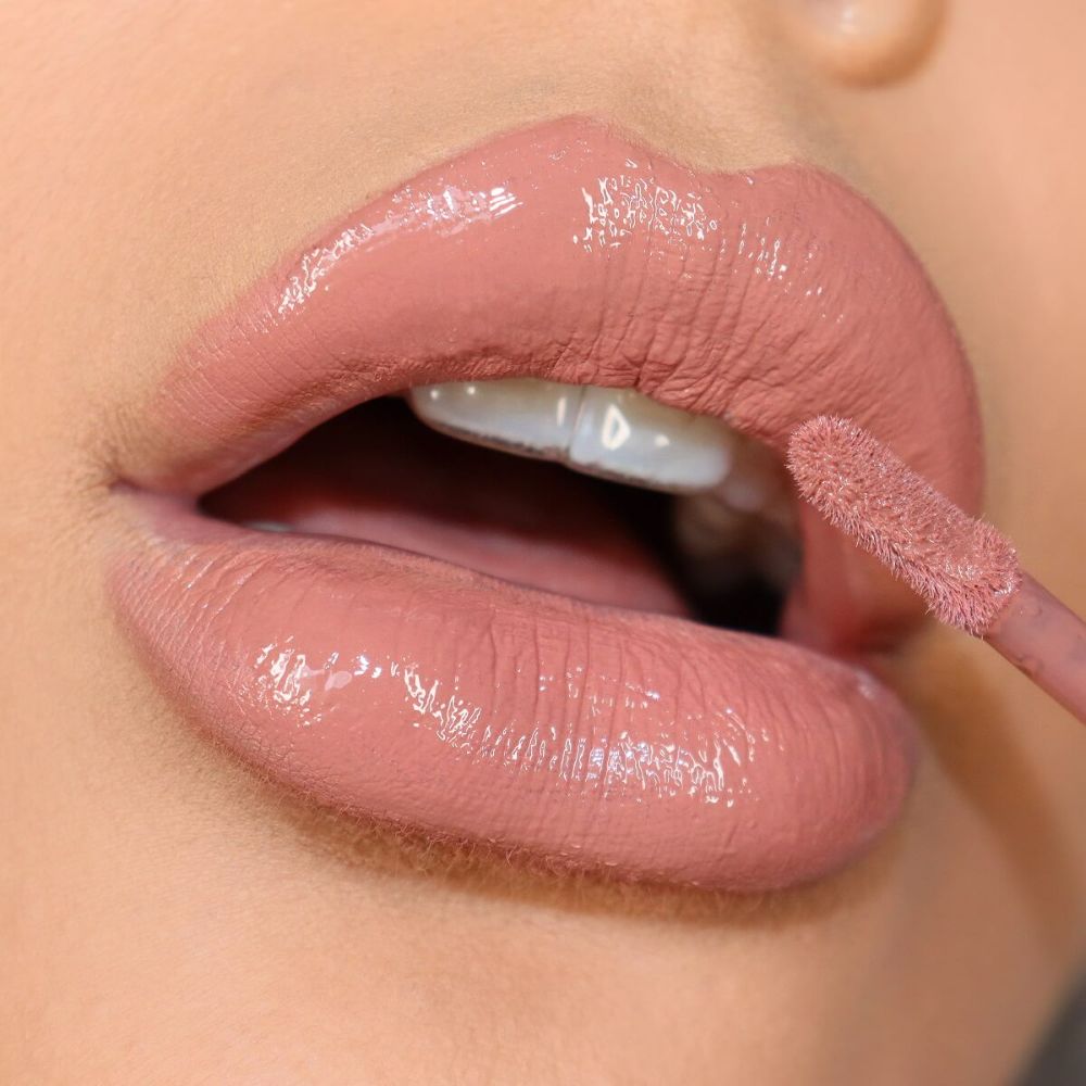 ADD GLOSS FOR INSTANT VOLUME