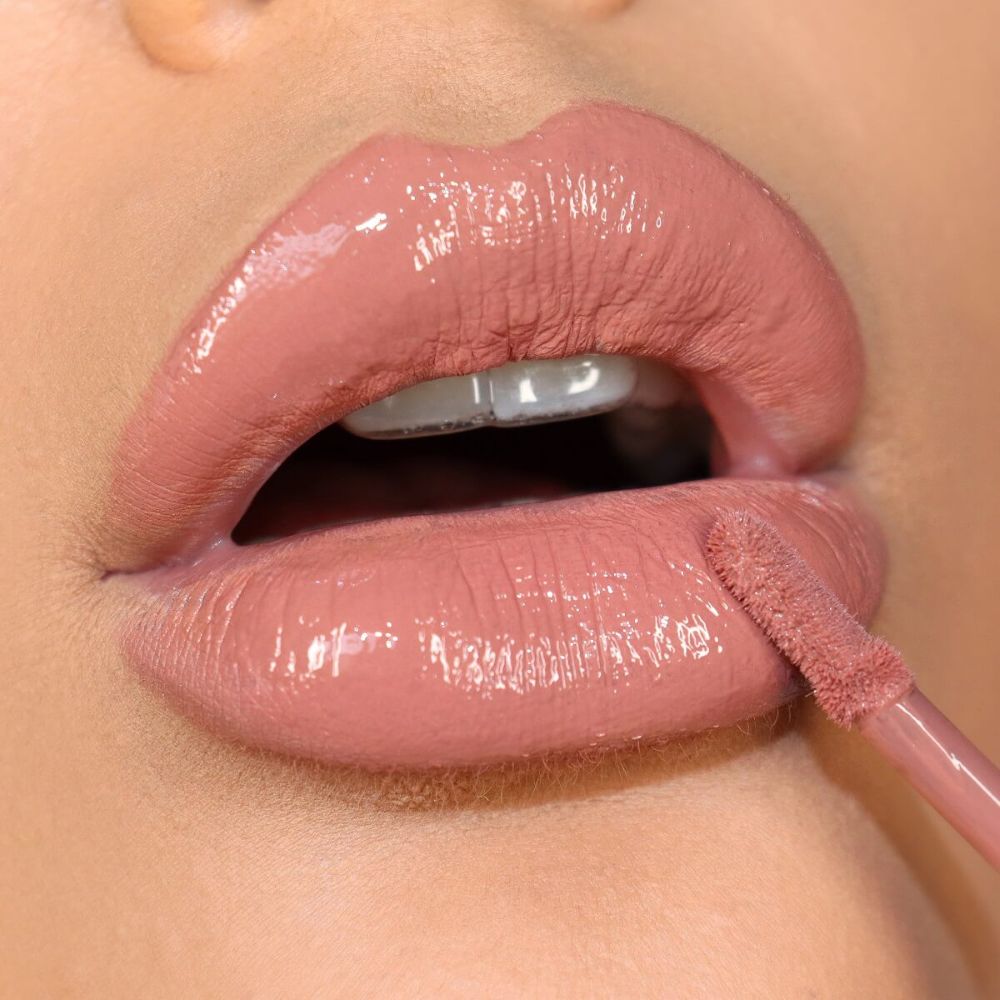 WHY FAKE FULLER LIPS WITH MAKEUP?