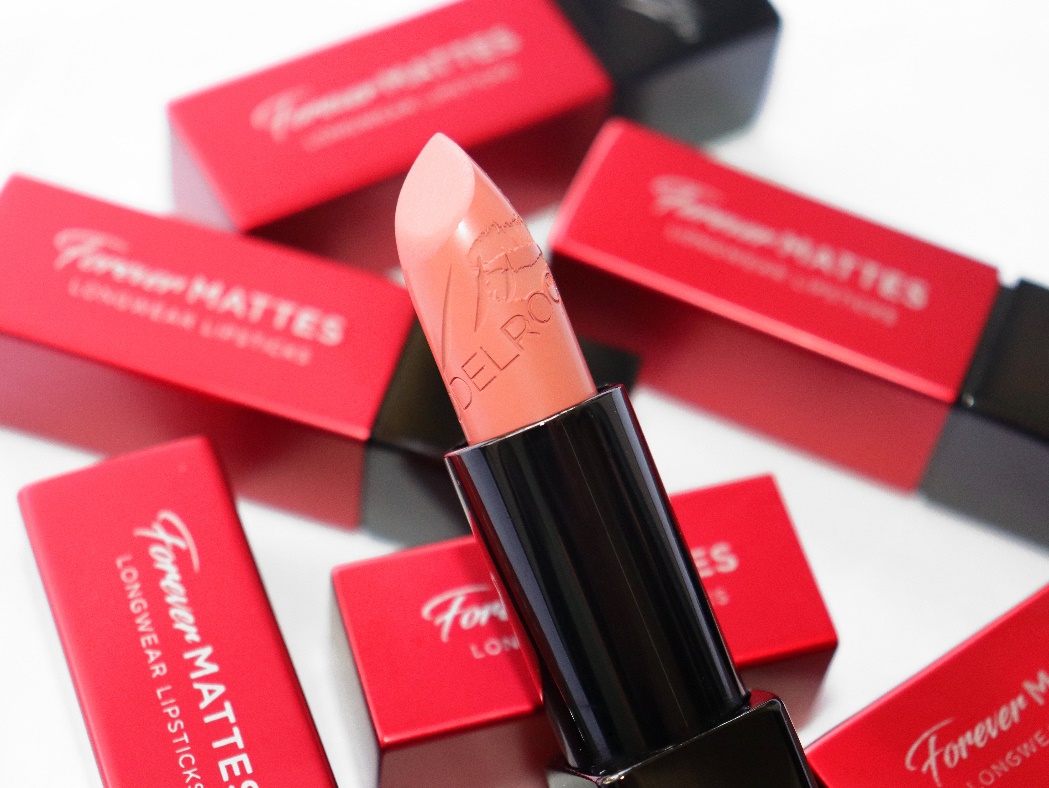 Forever Mattes Longwear Lipstick in BABY DOLL