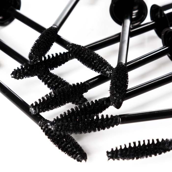 ten mascara wands from Modelrock