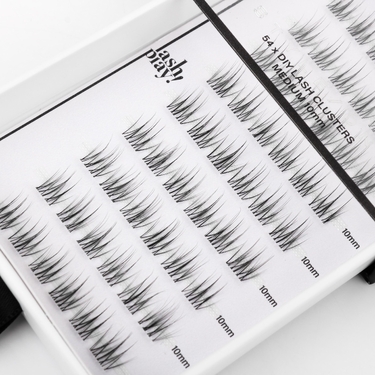 LASH PLAY - SIGNATURE CLUSTERS - NAKED 'LIFT UP' CLUSTERS - Style // TWO - MEDIUM 10mm