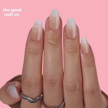 THE GOOD NAIL CO - Press-On Gel Nail Kit - CREAM PUFF - Short Almond
