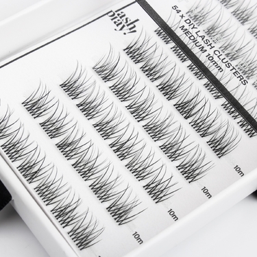 LASH PLAY - SIGNATURE CLUSTERS - The Naturals - Style // ONE - MEDIUM 10mm