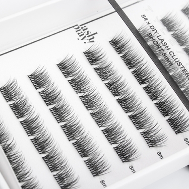 LASH PLAY - SIGNATURE CLUSTERS - The Naturals - Style // TWO - SHORT 8mm